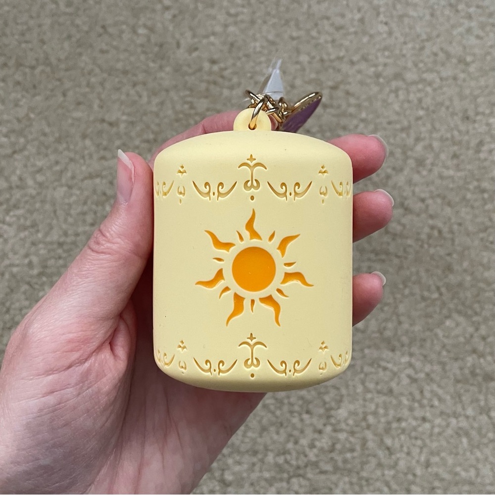 Bath & Body Works Disney Princess Rapunzel Tangled Lantern PocketBac Holder - Picture 5 of 16